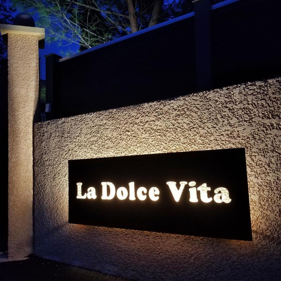 La Dolce Vita - Studio Dans Propriete Avec Piscine Montpeyroux  Bagian luar foto